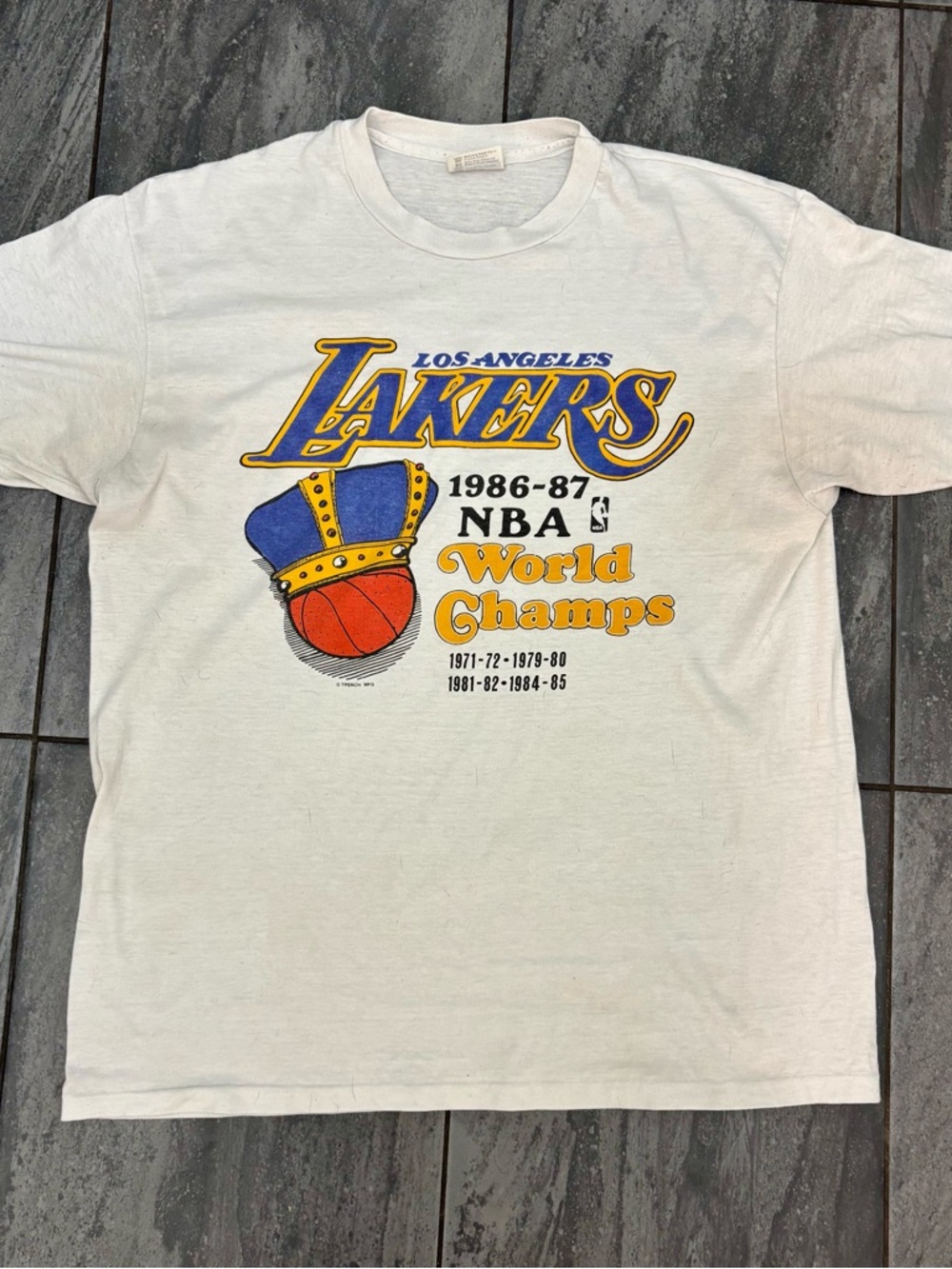 LAKERS 86-87 Championship Vintage Tee - Hanes USA - large